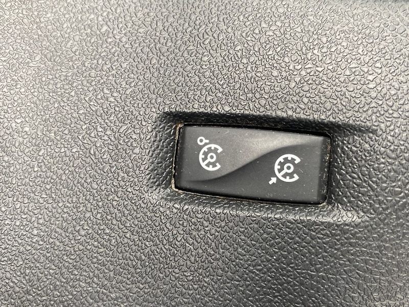 Renault Fluence (2013) 1,6 (82kW) BA. Man - fotka 21 z 26