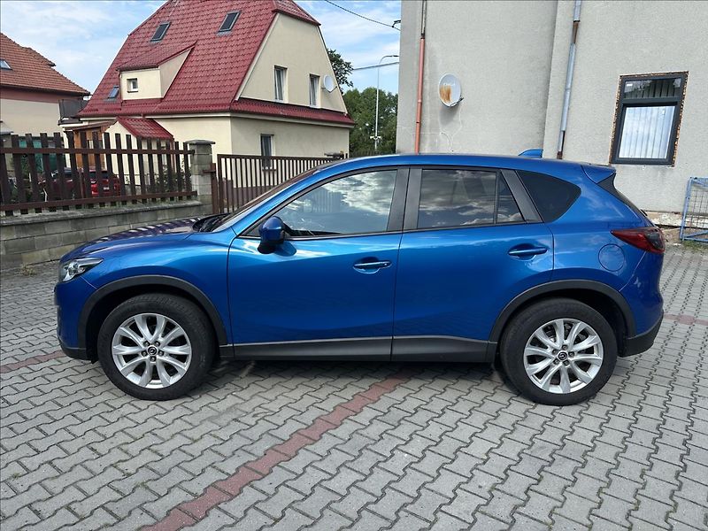 Mazda CX-5 2,0 Sports-Line 4x4 - fotka 8 z 35