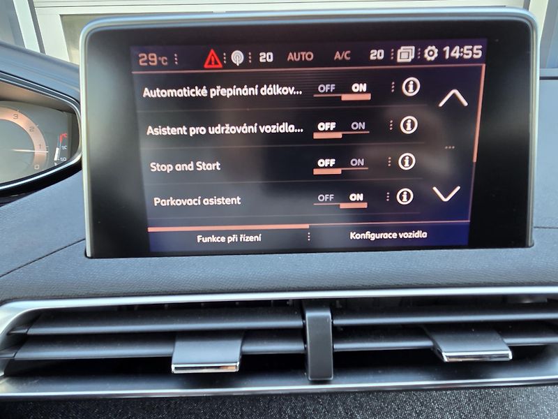 Peugeot 3008 (2018) 1.6 PT 165 GT-line EAT6 - fotka 18 z 29