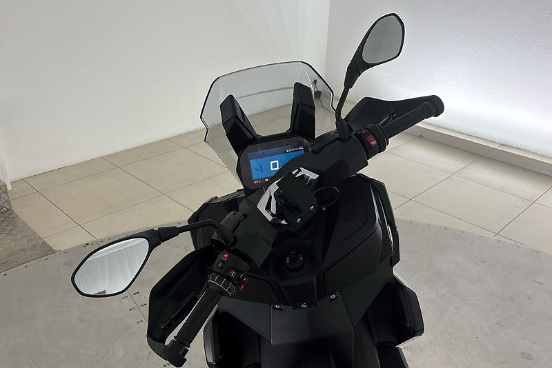 BMW C 400 X - fotka 13 z 13