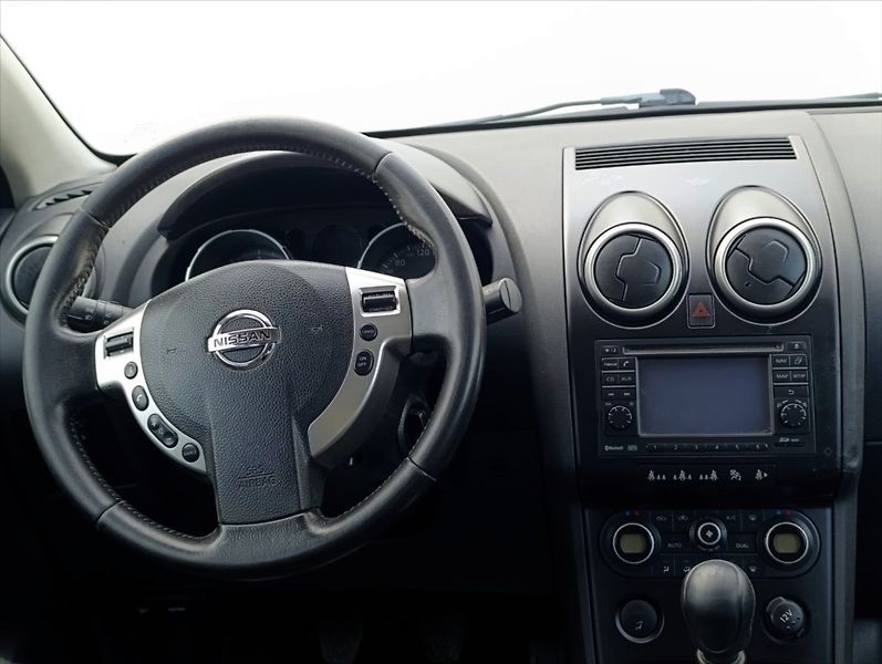 Nissan Qashqai 1,5 DCi Navi Kamera Panorama - fotka 15 z 31