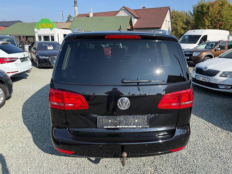 Volkswagen Touran 1.4 TSI HIGHLINE - fotka 5 z 13
