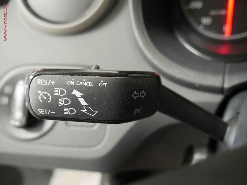 Seat Ibiza (2016) 1.2 TSi, 1.maj,ČR, AC - fotka 14 z 15