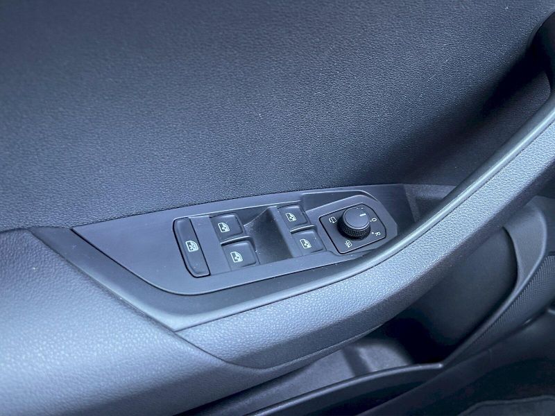 Škoda Karoq (2024) 1.5 TSI 110kW DSG Selection - fotka 19 z 29