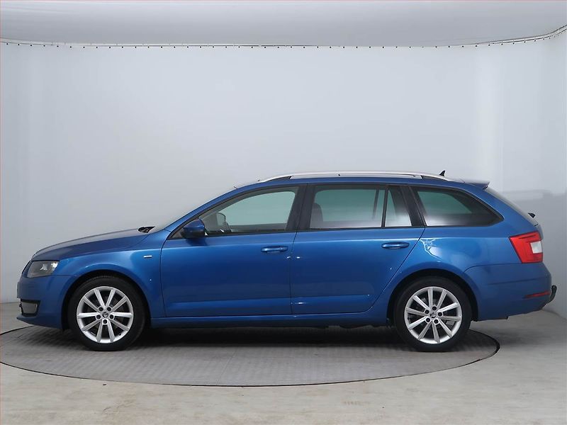 Škoda Octavia (2016) Style Plus 2.0 TDI, Xenony - fotka 3 z 14
