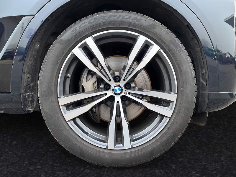 BMW X7 xDrive40i M-Sport Taž SkyL - fotka 6 z 13