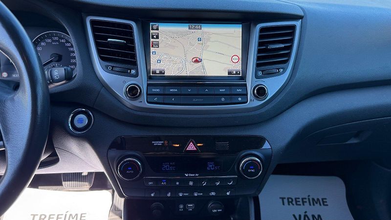 Hyundai Tucson (2015) 2.0CRDi 100kW *Nove v ČR*4x4* - fotka 15 z 24