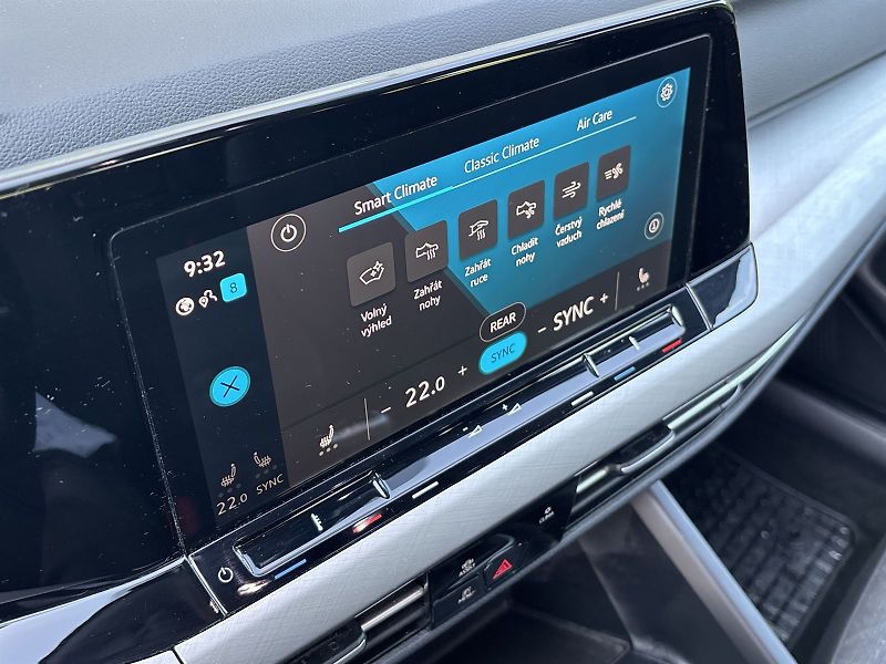 Volkswagen Golf (2023) Variant 1.5 TSI Life - fotka 15 z 31