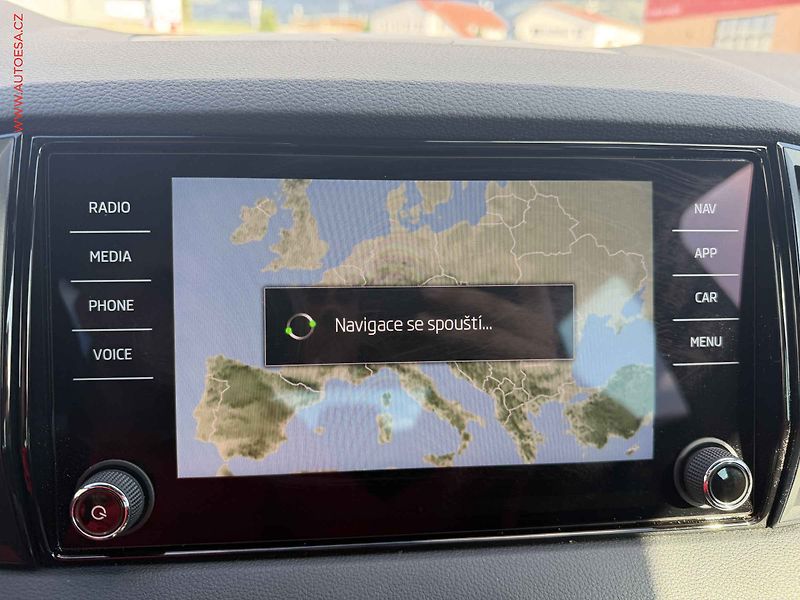 Škoda Karoq (2022) 1.5 TSi, 2.maj,ČR, SportLine - fotka 17 z 19