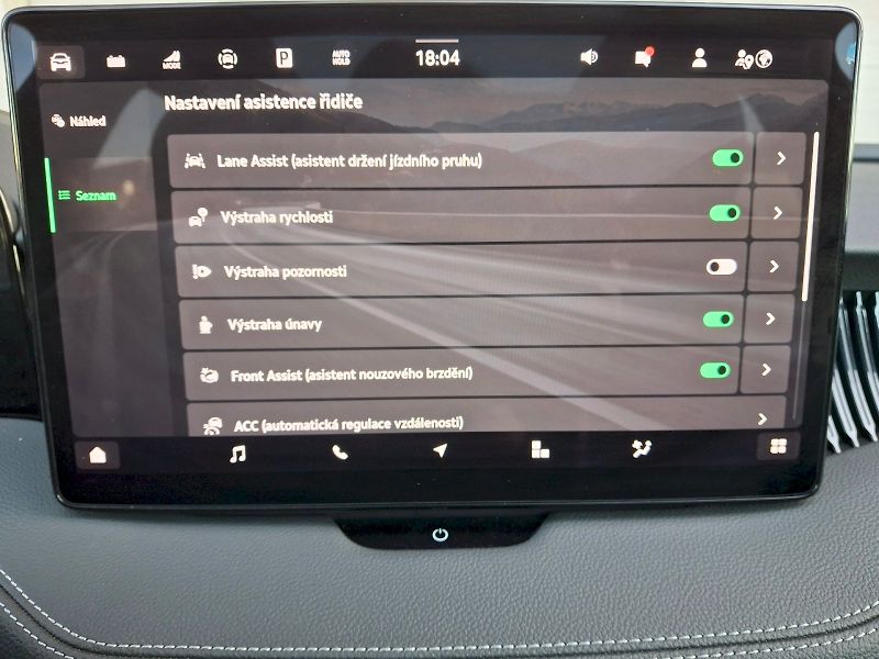 Škoda Superb (2025) Combi iV L&K DSG 1,5TSi 150kW - fotka 18 z 35