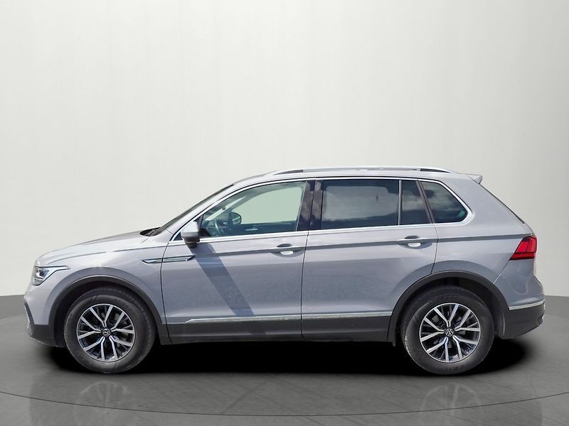 Volkswagen Tiguan 1.5TSI 110kW Virtual Life ACC - fotka 2 z 34