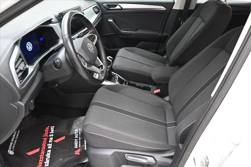 Volkswagen T-Roc 2,0 TDI 85kW Life Záruka až 5 - fotka 13 z 30