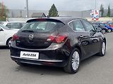 Opel Astra (2012) 2.0 TDCi, AC, navi, park - náhled 3