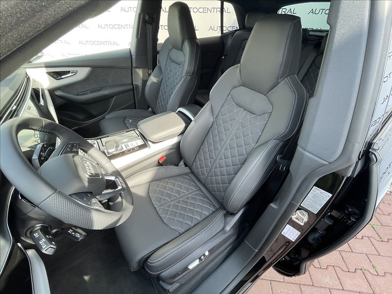 Audi Q8 3,0 TDi 50 S-line Individual - fotka 11 z 35