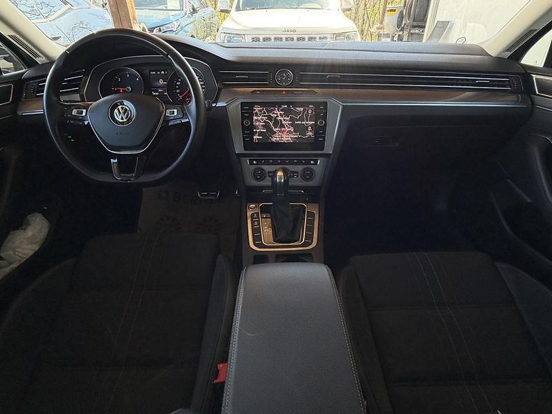 Volkswagen Passat 140kW 4Motion DSG Alltrack - fotka 9 z 31