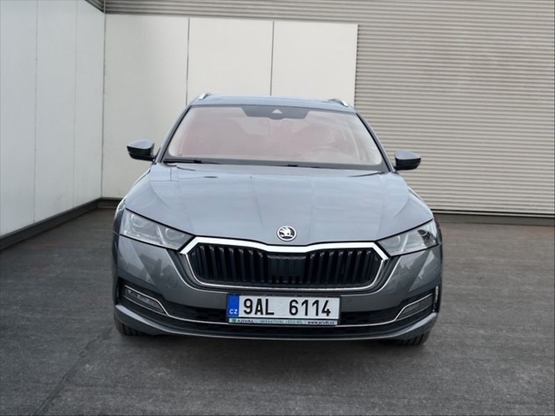 Škoda Octavia 2,0 TDI 110 Style DSG - fotka 2 z 11