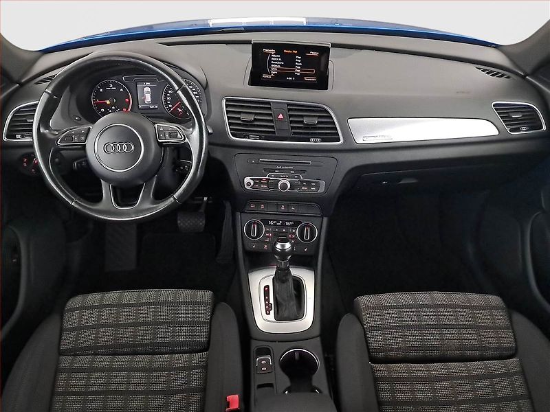 Audi Q3 (2016) basis 2.0 TDI, 4X4, Automat - fotka 8 z 18