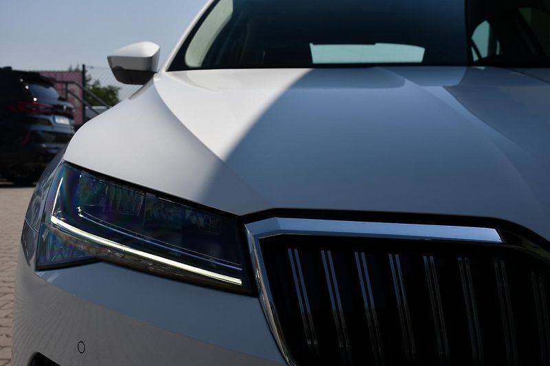 Škoda Superb 1.5TSi 110kW MT CARPLAY  - fotka 50 z 51