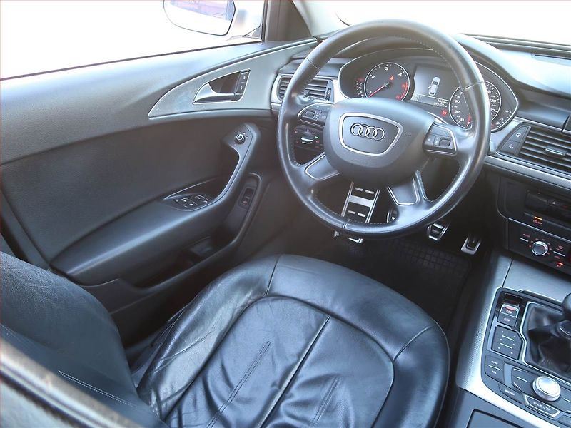 Audi A6 (2012) 3.0 TDI, Xenony, Park. senzory - fotka 7 z 18