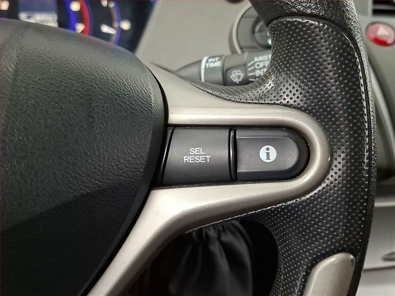 Honda Civic (2008) 1.4 i-DSI, po STK - fotka 22 z 22