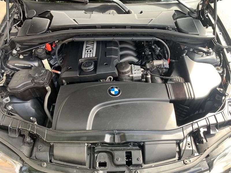 BMW Řada 1 118i/2009/NOVÉ ROZVODY-TOP STA - fotka 33 z 38