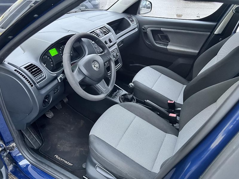 Škoda Roomster 1.6TDI 66KW,KLIMA,ESP,1MAJ - fotka 10 z 43
