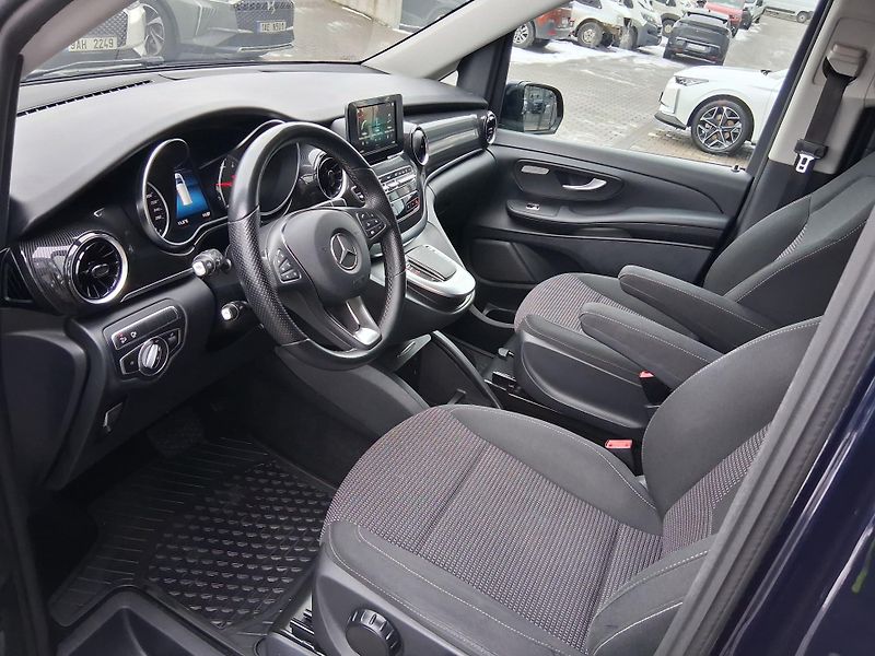 Mercedes-Benz Třídy V 250D 4MATIC XL 140 kW - fotka 11 z 31