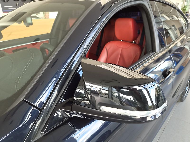BMW Řada 4 440i xDrive - fotka 11 z 28