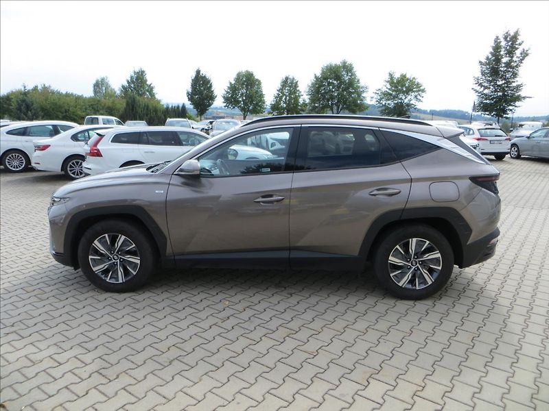 Hyundai Tucson 1,6 CRDi mHEV DCT Smart 100 kW - fotka 4 z 28