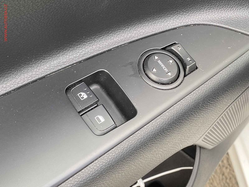 Kia Rio (2021) 1.2 i, ČR, AC - fotka 11 z 16