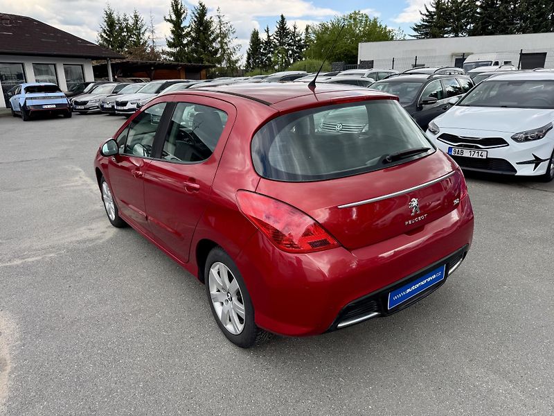 Peugeot 308 (2011) 1.6i 88 KW - CZ -  - fotka 8 z 21