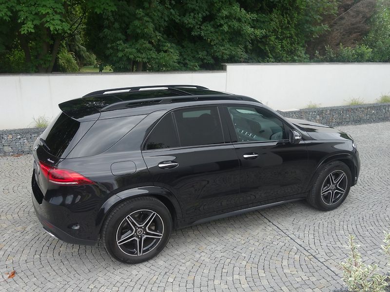 Mercedes-Benz GLE (2021) 400d*4M*AMG*PAN*WEBASTO*REZER! - fotka 6 z 50
