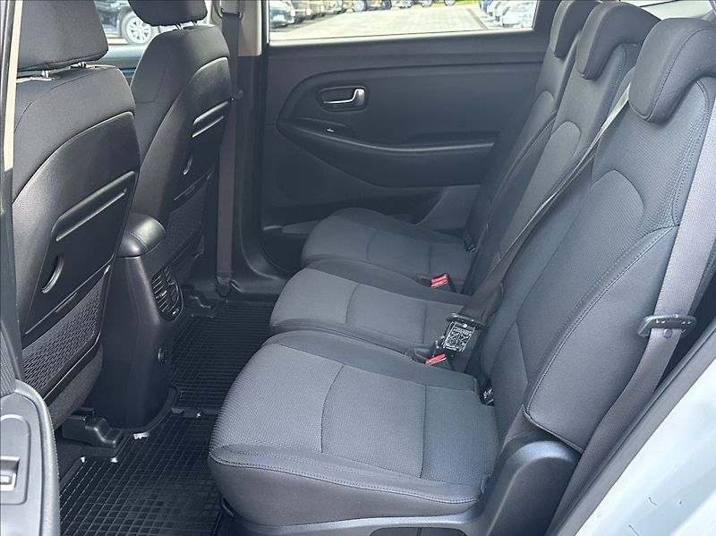 Kia Carens 1,6 GDI 135PS  Comfort Plus - fotka 14 z 50