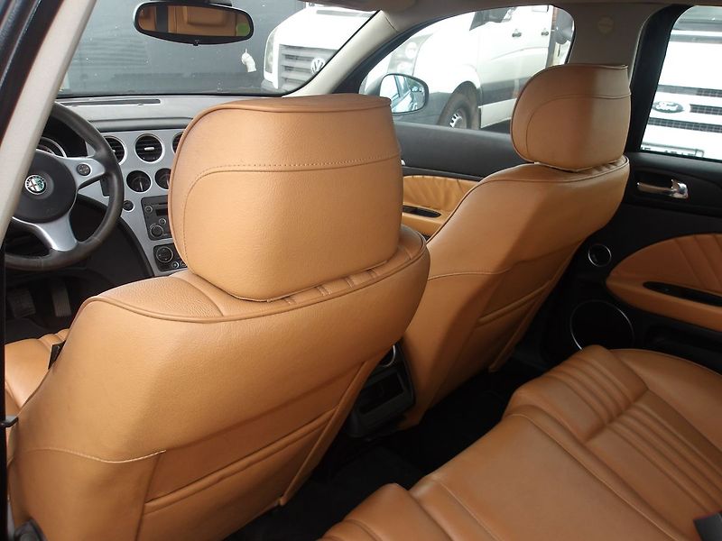 Alfa Romeo 159 2,4JTD HLUČNÁ SPOJKA ! - fotka 18 z 30