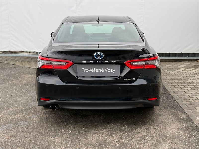 Toyota Camry 2,5 Executive, Hybrid - fotka 5 z 20
