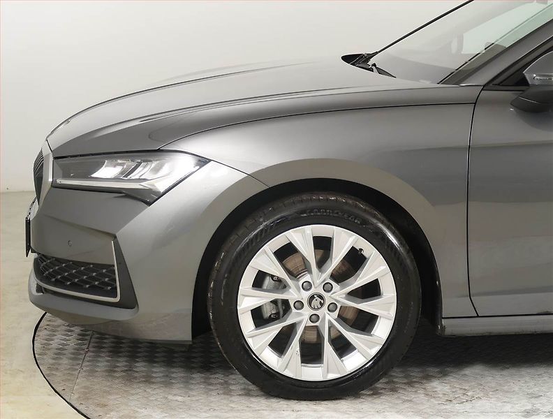 Škoda Superb (2025) 2.0 TDI, SELECTION, DPH - fotka 15 z 27