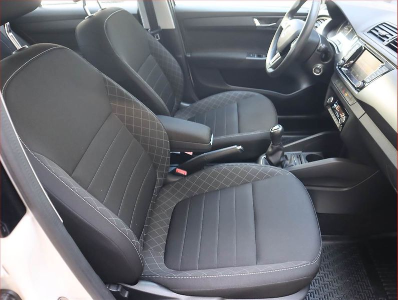 Škoda Fabia (2017) Style 1.4 TDI, Serv.kniha - fotka 9 z 19