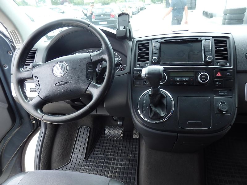Volkswagen Multivan 2,5 TDi KLIMATIZACE - fotka 15 z 19