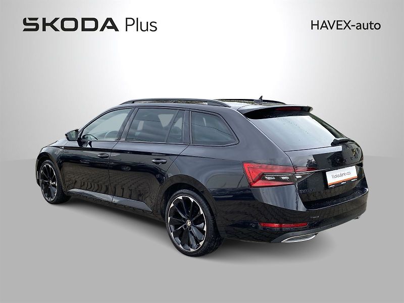 Škoda Superb (2021) Combi 2.0 TDI 4x4 DSG Sportlin - fotka 39 z 40