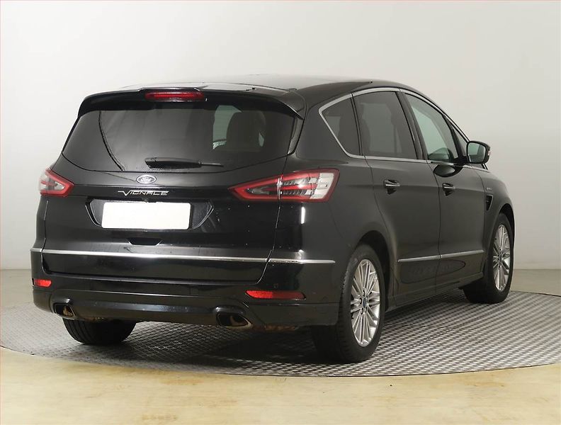 Ford S-MAX (2017) Vignale 2.0 EcoBoost, Automat - fotka 5 z 30
