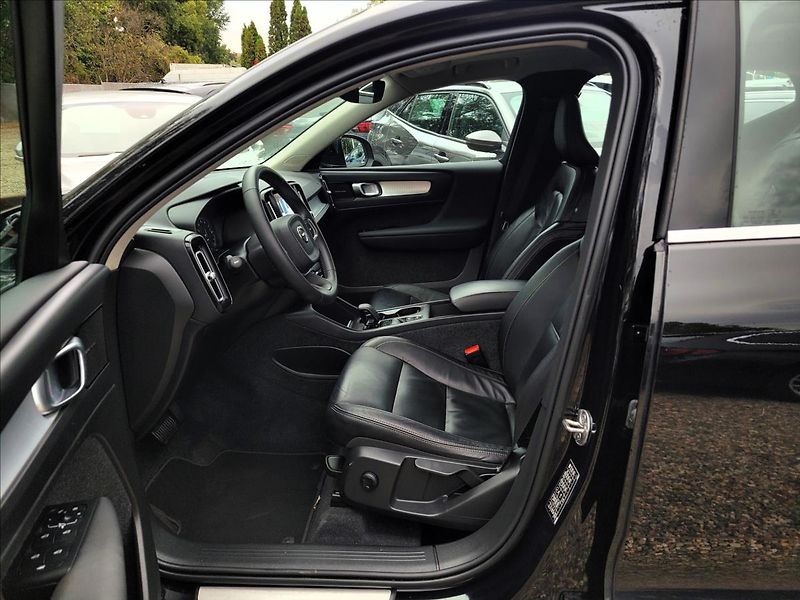 Volvo XC40 T5 Recharge,Inscription,Led - fotka 9 z 48