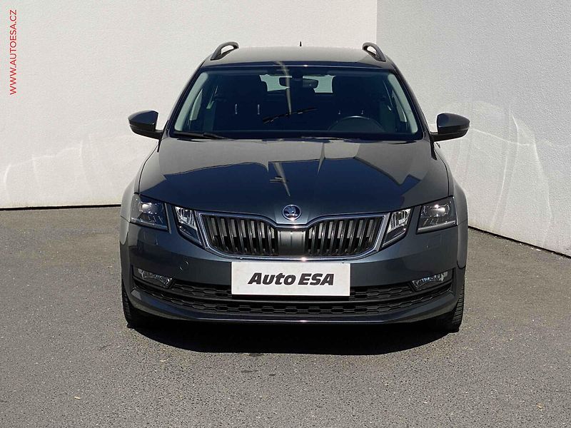 Škoda Octavia (2018) 1.5 TSi, Clever, DSG, LED, TZ - fotka 2 z 18
