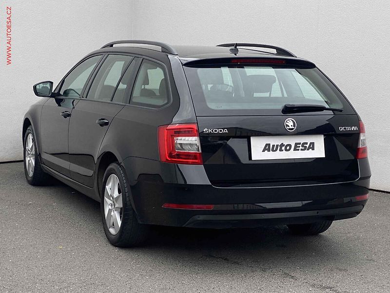 Škoda Octavia (2020) 1.0 TSi, Ambition, výhřev sed - fotka 6 z 17