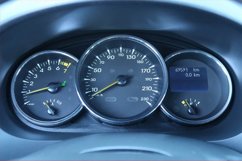 Renault Mégane (2012) 1.6 16V, Serv.kniha, Tempomat - fotka 11 z 19