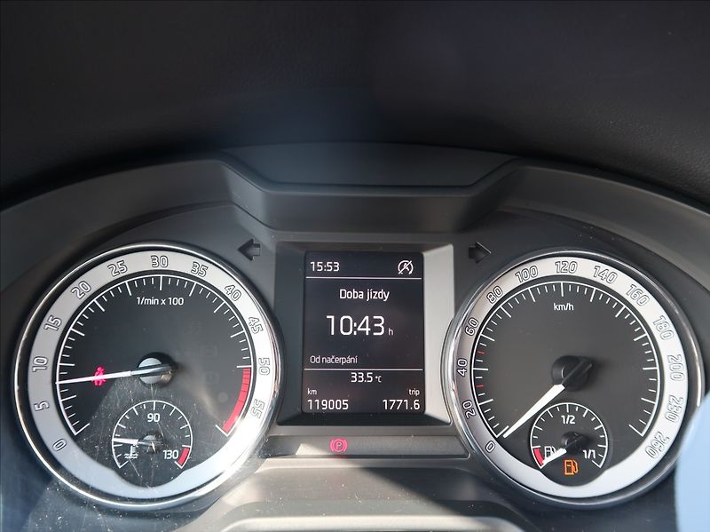 Škoda Octavia 1,6 TDi,85kW,Style,ČR,serv.kn. - fotka 11 z 28