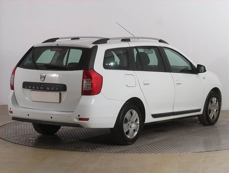 Dacia Logan (2019) 1.0 SCe, Serv.kniha - fotka 5 z 15
