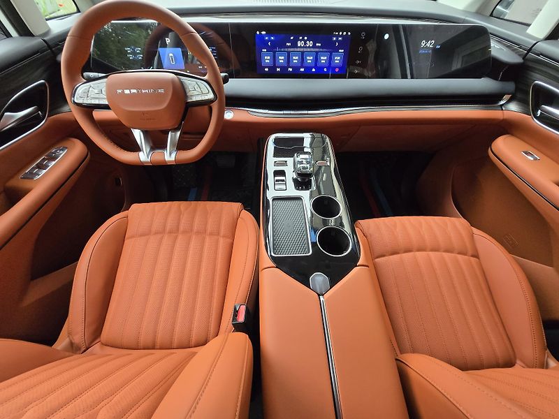 Dongfeng U-Tour (2026) U-TOUR V9 PHEV  - fotka 26 z 40