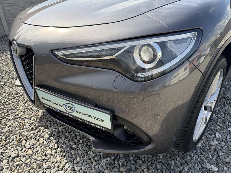 Alfa Romeo Stelvio 2.2JTDM Q4 4x4 210PS VELOCE 1A - fotka 79 z 167