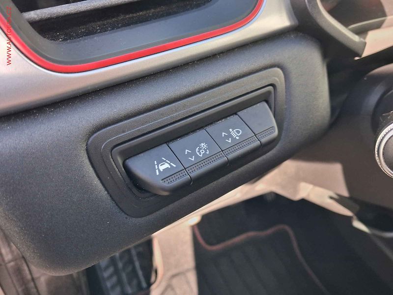 Renault Captur (2020) 1.3TCe, 2.maj,ČR, AC, LED - fotka 15 z 18