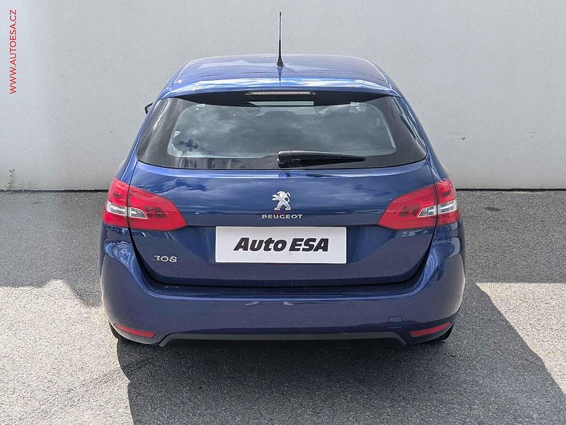 Peugeot 308 (2018) 1.6 HDi, 2.maj,ČR, AC, tempo - fotka 5 z 17